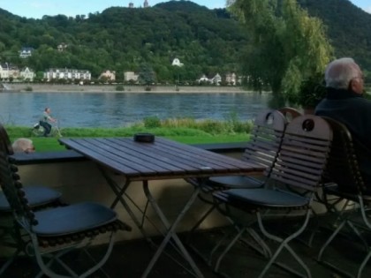 照片: K &amp;amp; K Weinhauschen am Rhein